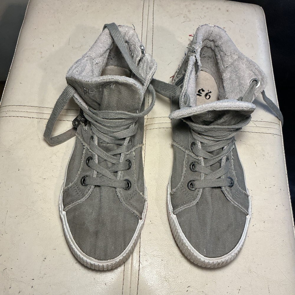 Women's Gray High-Top Canvas Athletic Sneakers